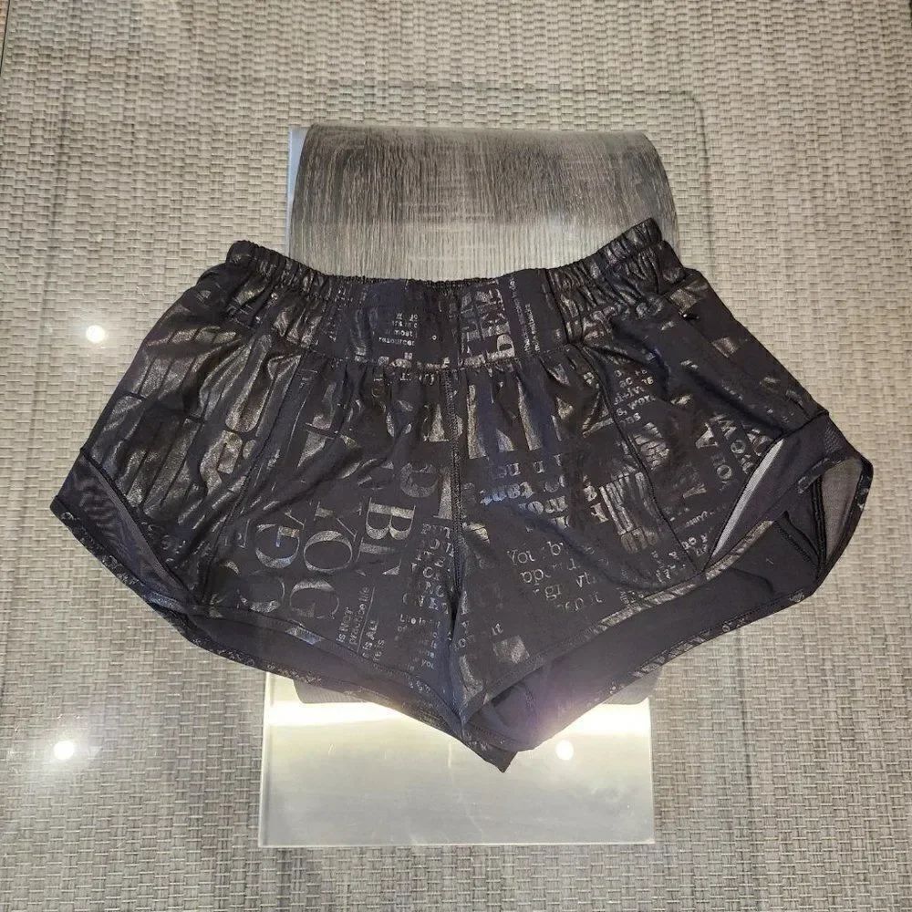 Lululemon Hotty Hot Short II *2.5" Manifesto